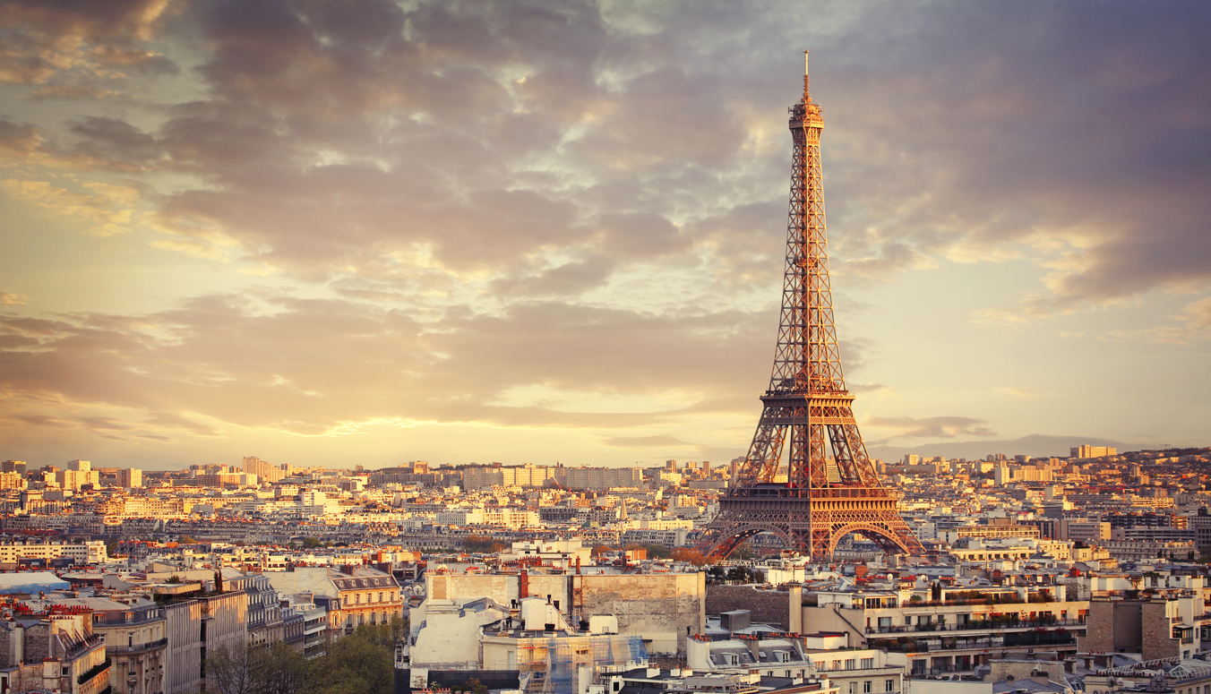 paris-sehir-manzarasi-ve-eyfel-kulesi
