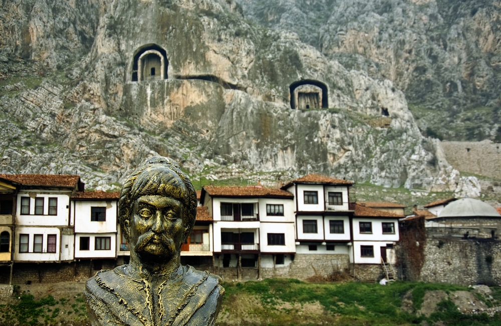 Yani Şimdi Burası Mezarlık mı
