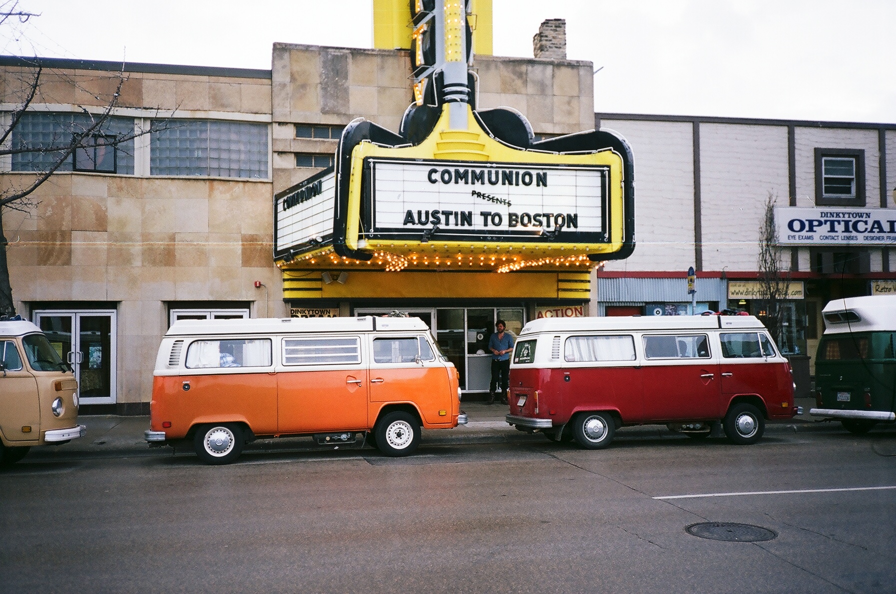 Austin to Boston Belgeseli.