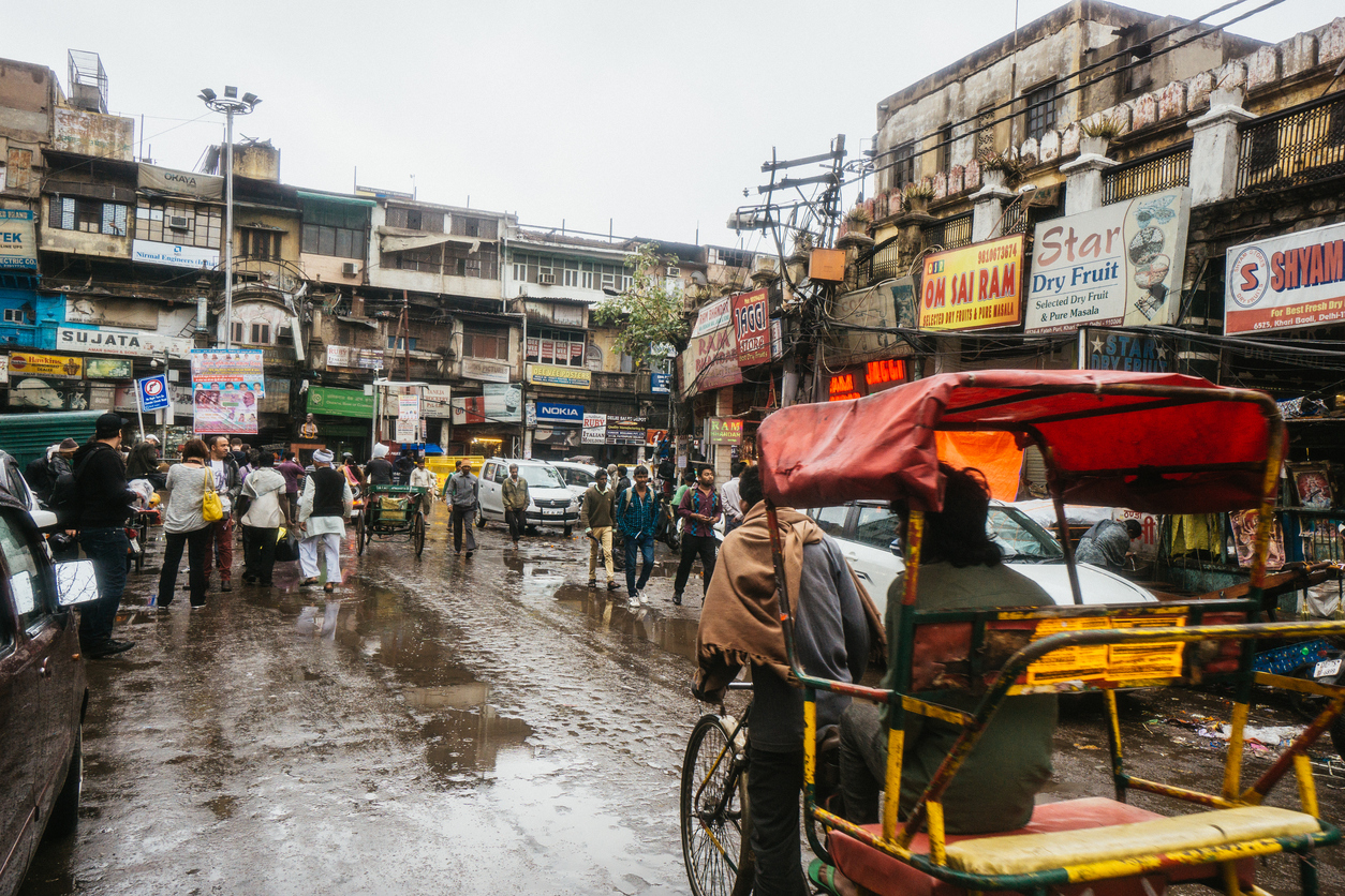 Rickshaw, cadde ve kalabalıklar, Eski Delhi, Hindistan