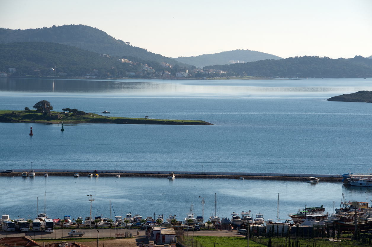 Cunda Adası sahil manzaları