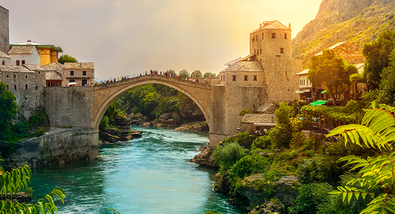 Mostar Köprüsü nerede?