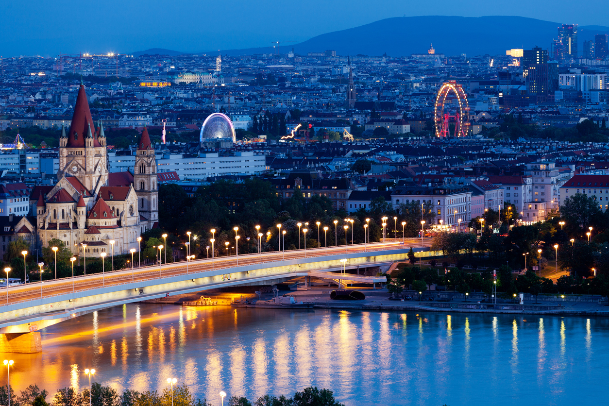 viyana-gece-manzara