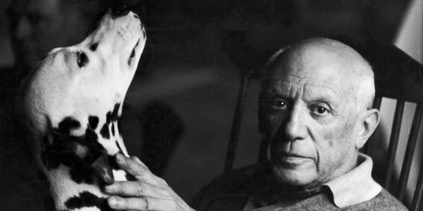 pablo-picasso-kopekle-oynuyor