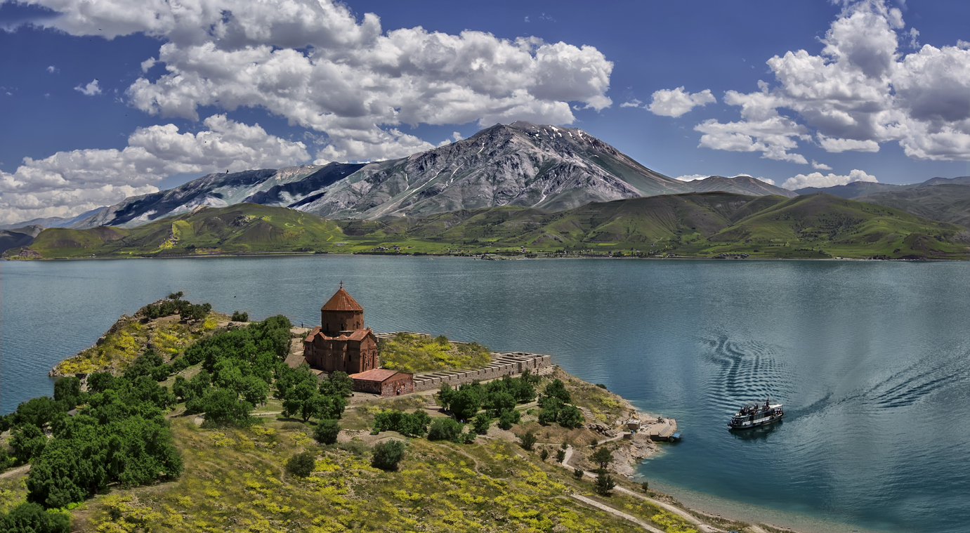 akdamar-adasi