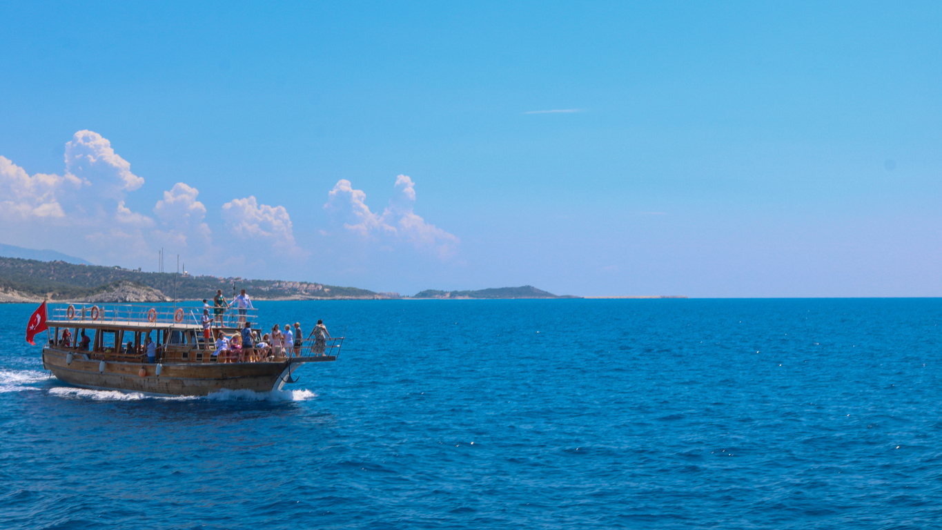kas-ta-gezilecek-yerler-kekova-adalari.