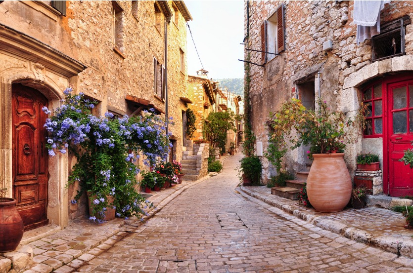 guney-fransa-da-gezilecek-yerler-antibes