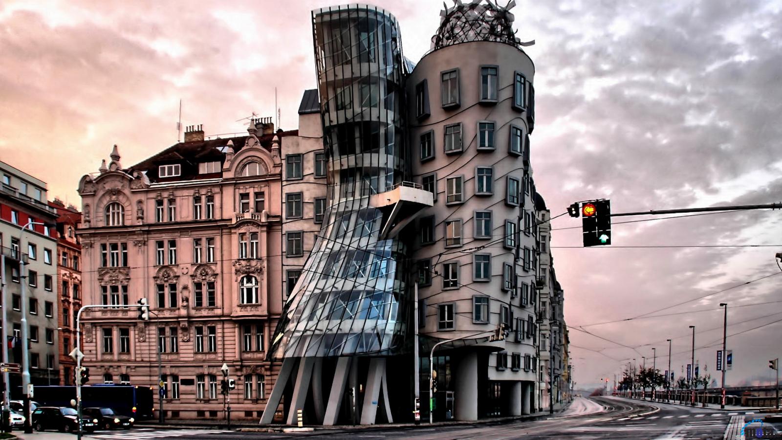 ilham-veren-tasarimlar-dancing-building