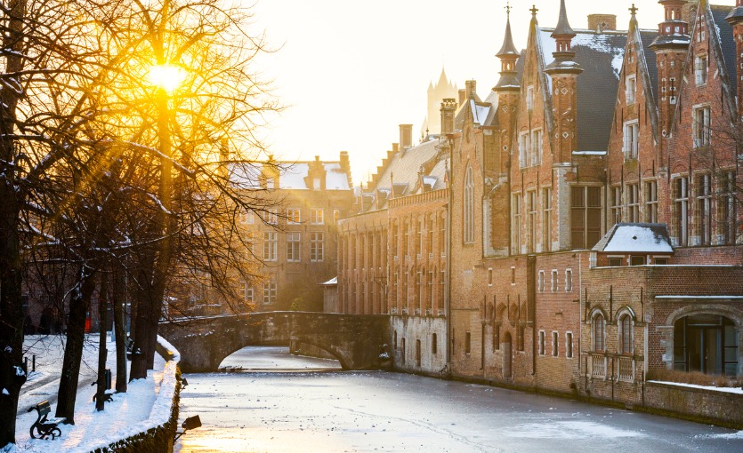 Brugge'ün etkileyici Orta Çağ mimarisi